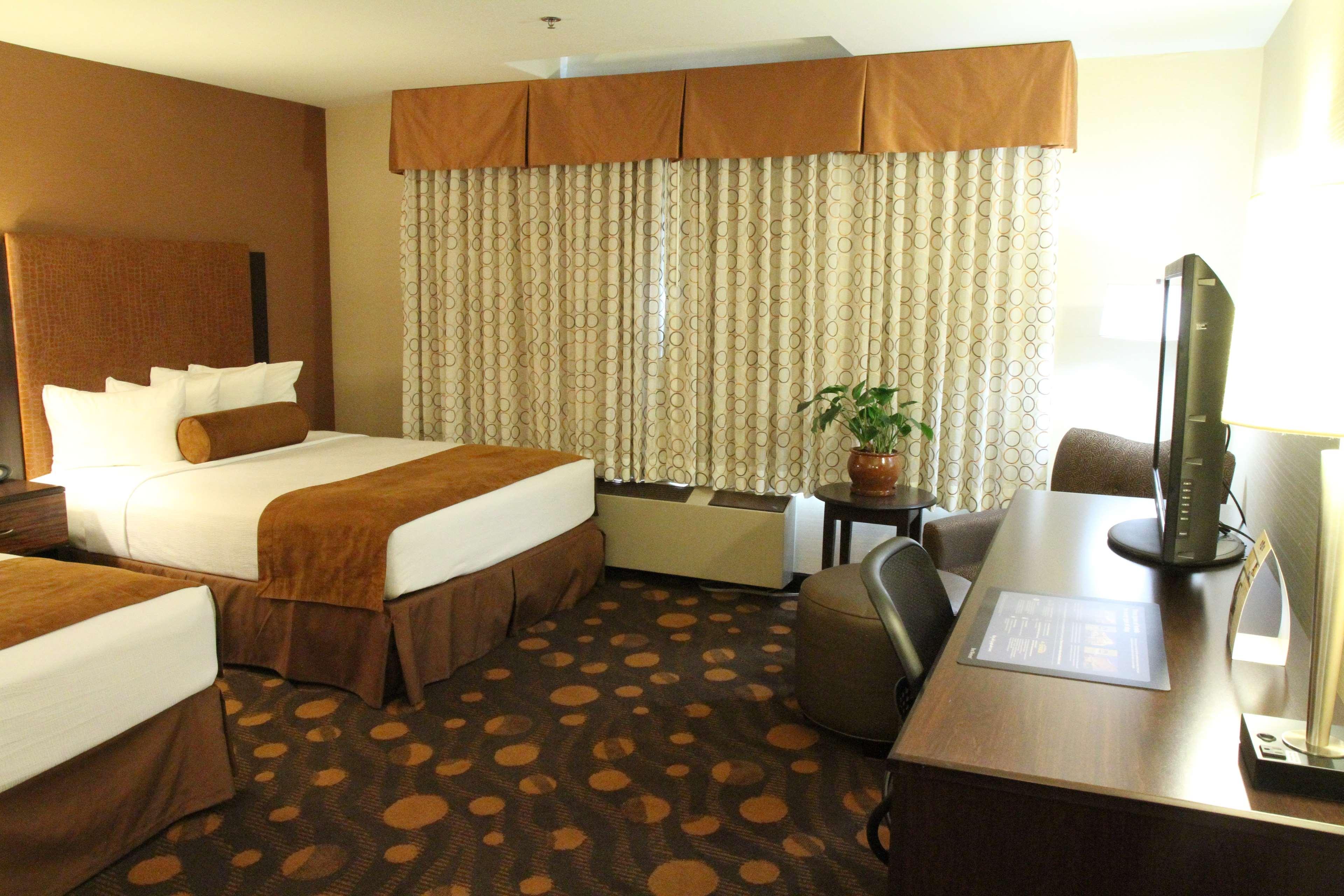 Best Western Plus Suites Hotel Coronado Island Экстерьер фото